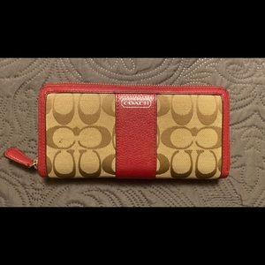 Coach Signature Logo Accordion Zip Wallet